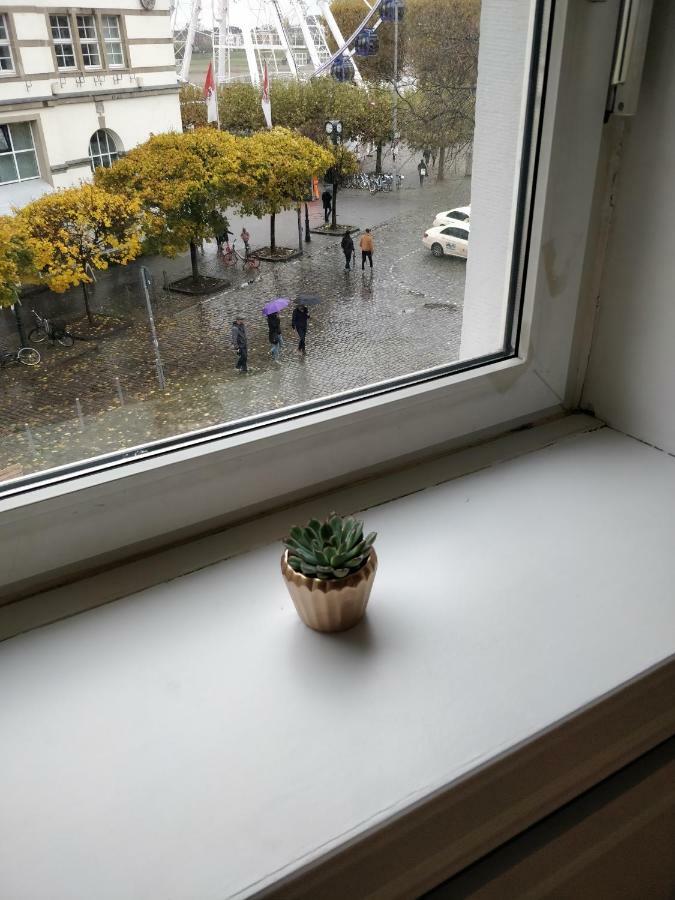 Avi City Burgplatz Apartments 뒤셀도르프 외부 사진